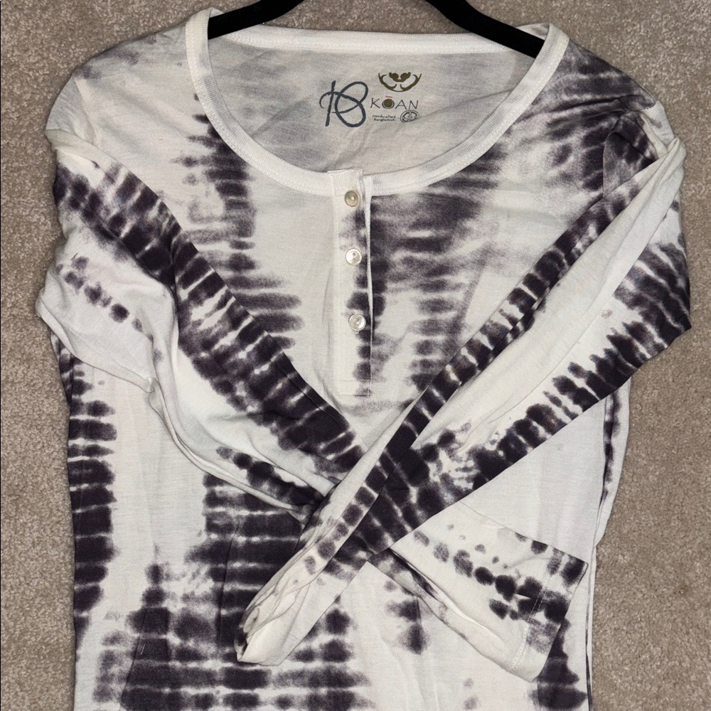 Karma Women's Monochrome Long Sleeve Tee
